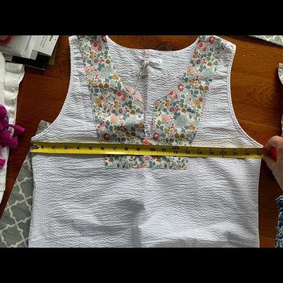 Petite Peony Dress NWT White Seersucker Shift Sleeveless Floral Trim Size 10 - Picture 10 of 16